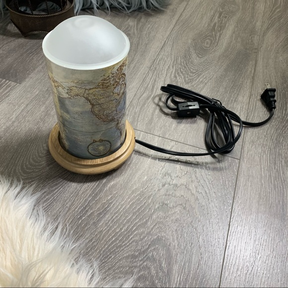 SOLD✨Pink Zebra Map Simmering Light w/Hot Air Ball - Picture 3 of 11